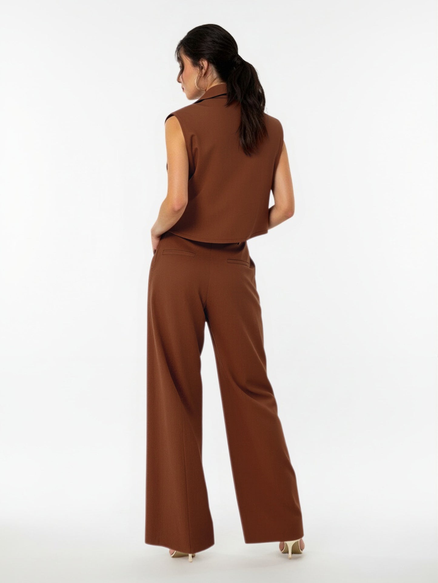 Women's Brown Collared Sleeveless Contrast Cropped Top + Brown Contrast Wide-leg Pants Set, Retro-style Minimalist Slimming Two-piece Outfit