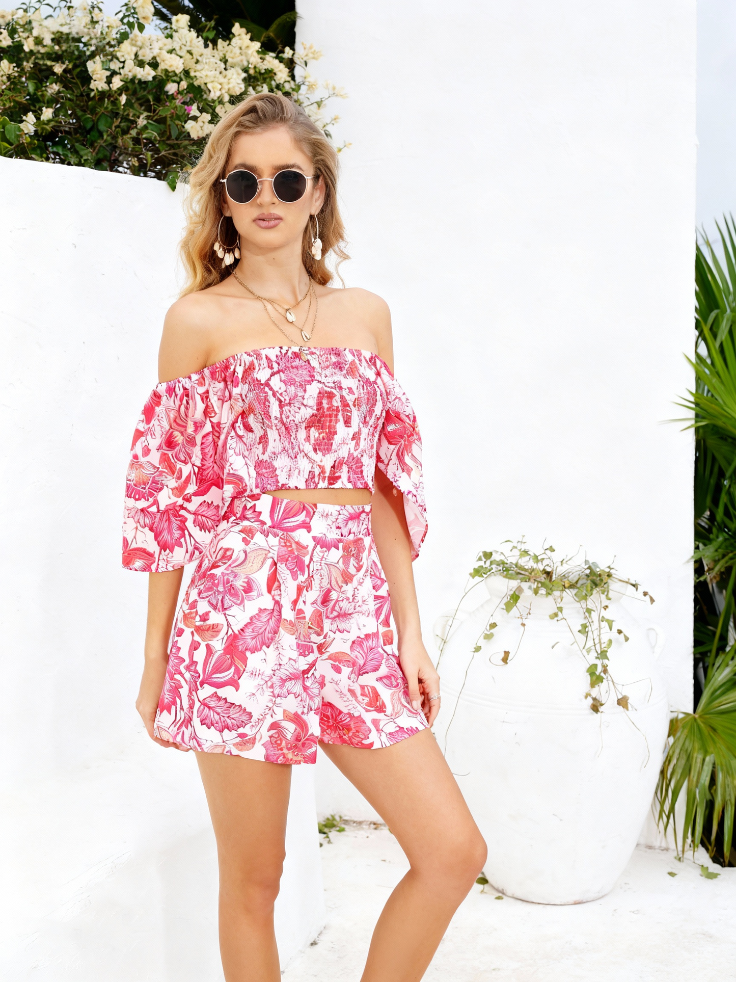 Women's Pink Floral Leaf Print Off-shoulder Crop Top + Shorts Set, Holiday-style Sweet Off-shoulder Two-piece Outfit