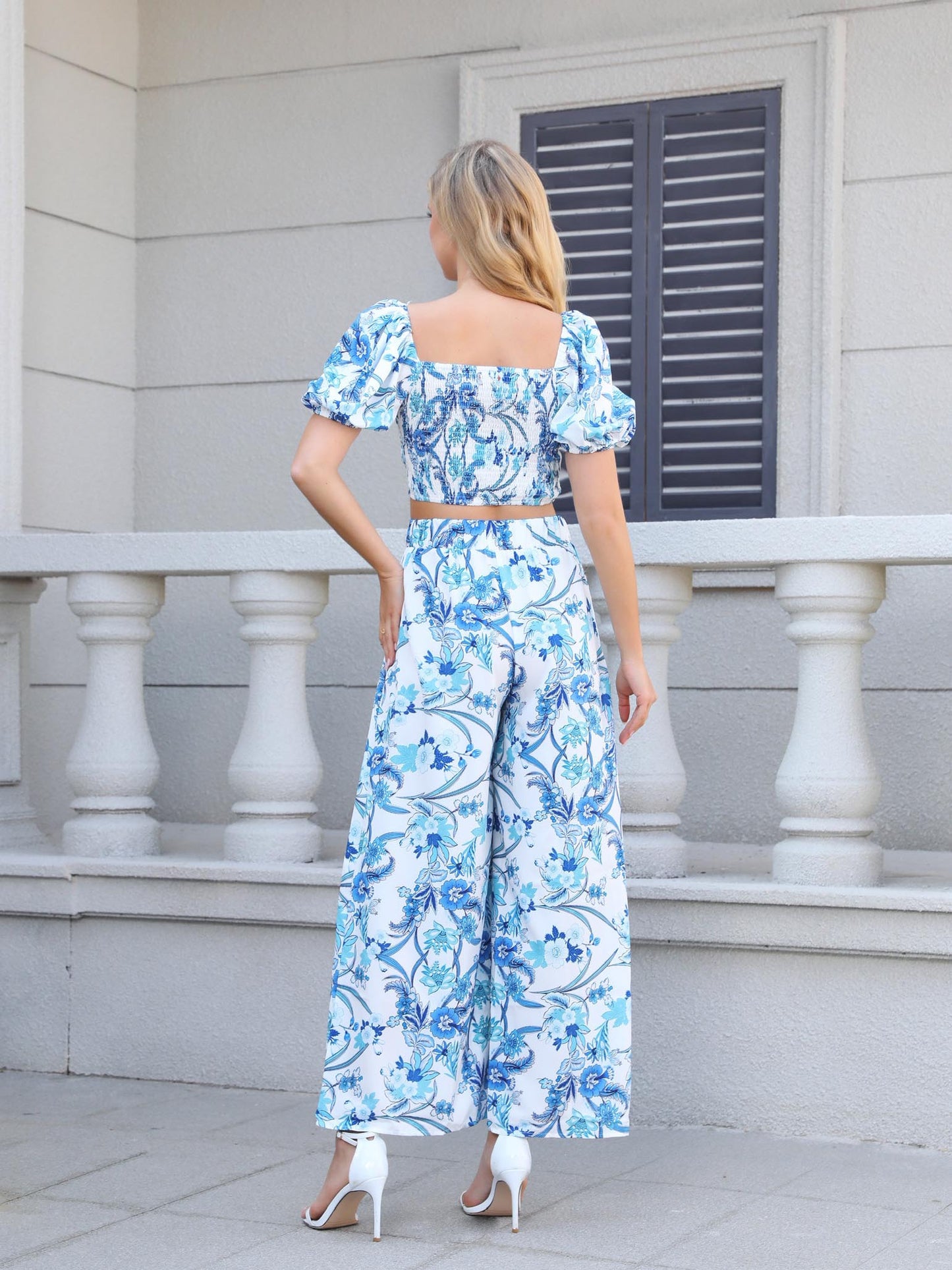 Women's Blue and White Floral Print Puff Sleeve Crop Top + Wide-leg Pants Set, Holiday-style Sweet Waisted Two-piece Outfit