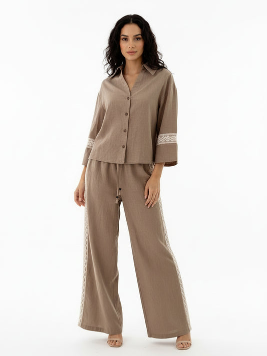 Women's Khaki Lace-trimmed Collared 3/4 Sleeve Top + Wide-leg Pants Set, Retro-style Gentle Slimming Two-piece Outfit