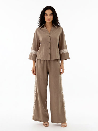 Women's Khaki Lace-trimmed Collared 3/4 Sleeve Top + Wide-leg Pants Set, Retro-style Gentle Slimming Two-piece Outfit
